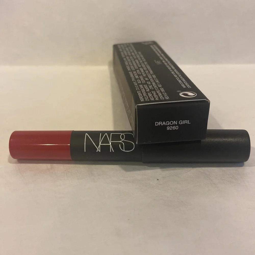 NARS Velvet Matte Lip Pencil in Dragon Girl (Siren Red) 9260 0.06oz $25 NIB